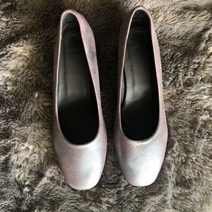 COCLICO Womens pumps size 38.5 size apx 8 metallic